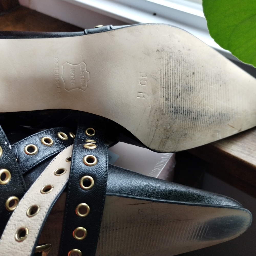 Black Leather Pointed Toe Ankle Boots with Gold Eyelets EUC - Picture 9 of 16